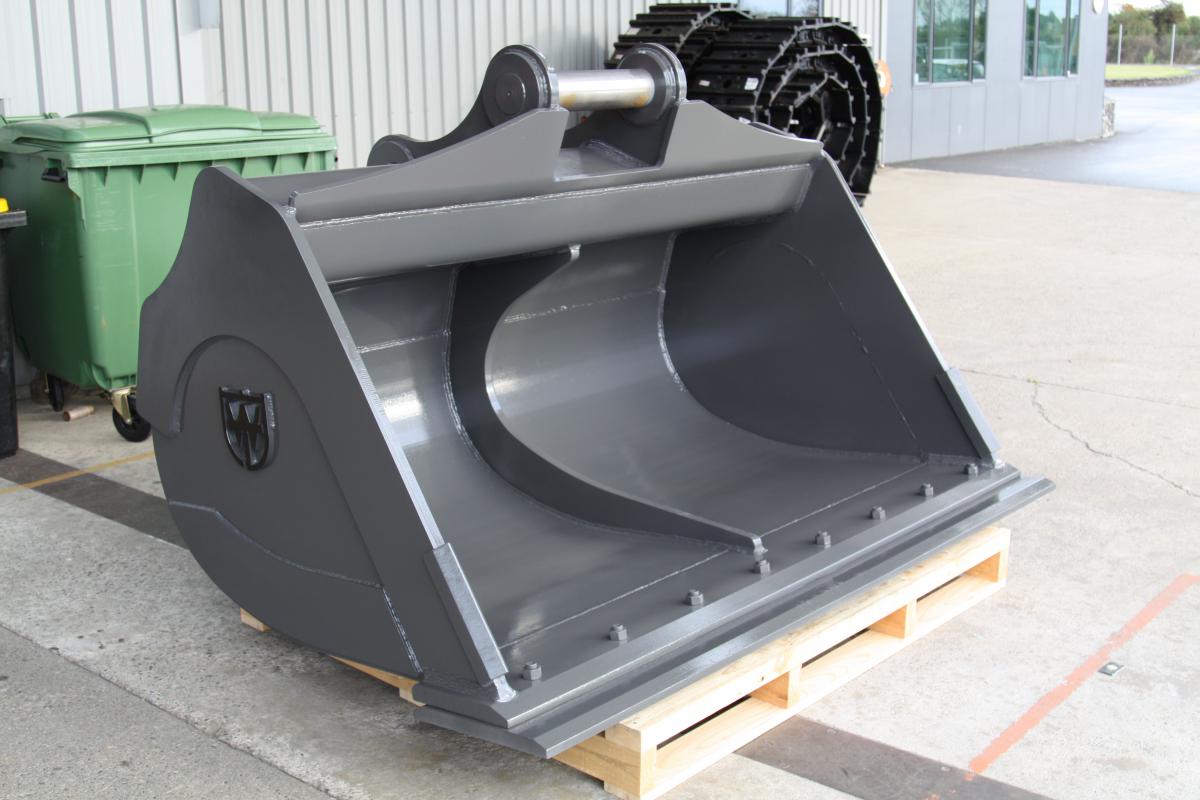 New EC380D Cleaning Bucket WestTrak NZ
