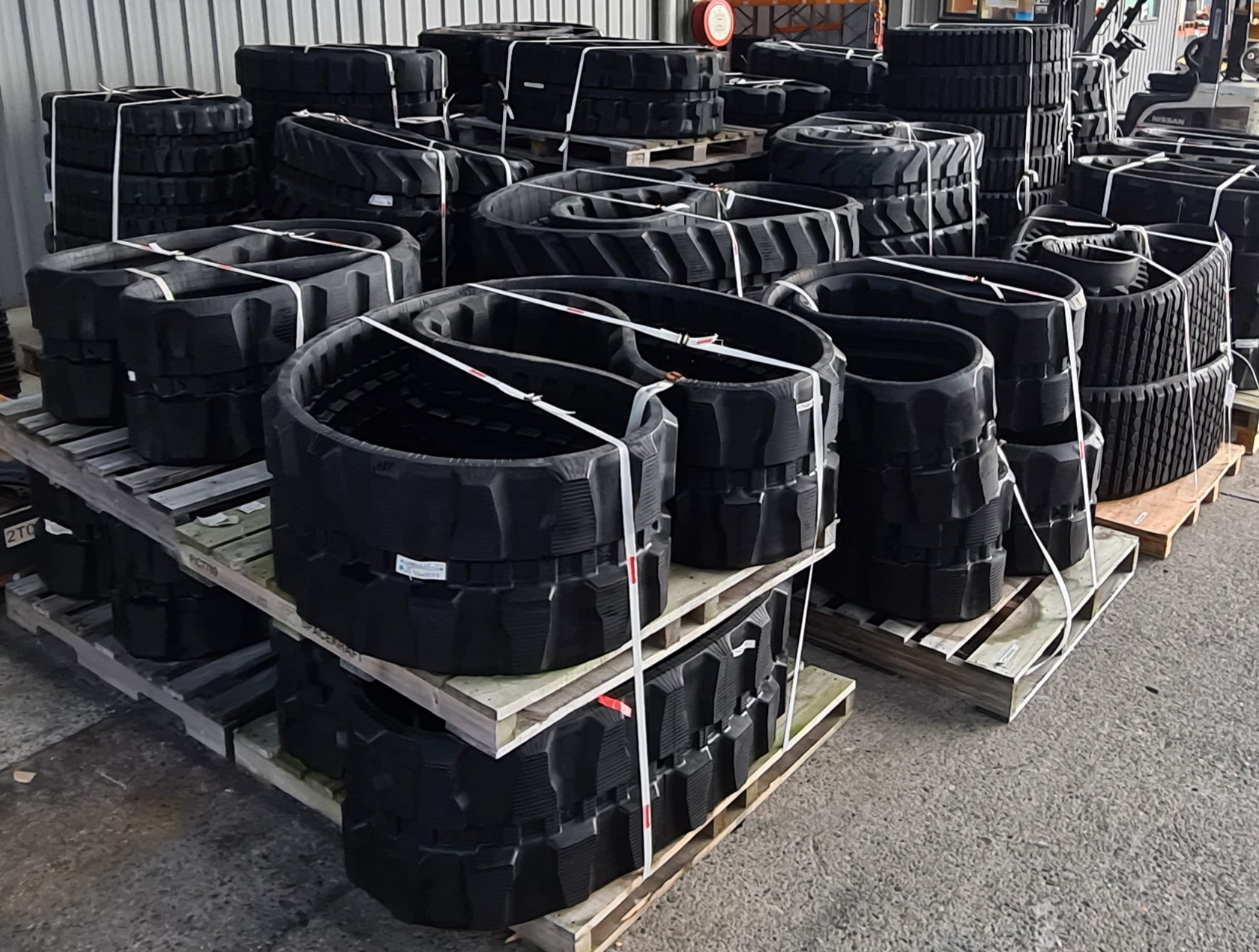 Need a set of Rubber Tracks? - West-Trak NZ