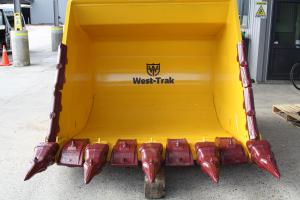 PC1250 Rock Bucket (2)